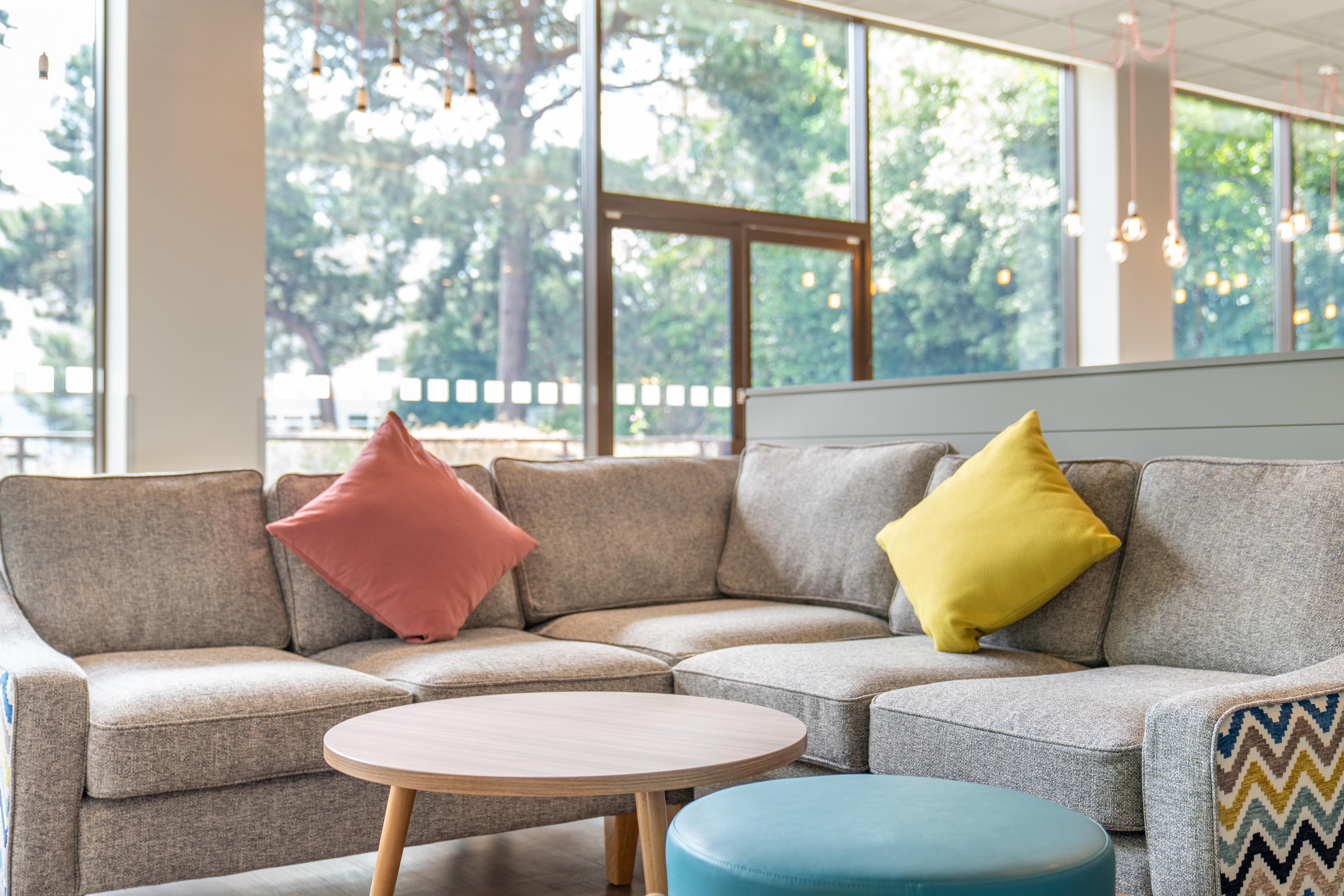 Holiday Inn Bournemouth By Ihg Bagian luar foto