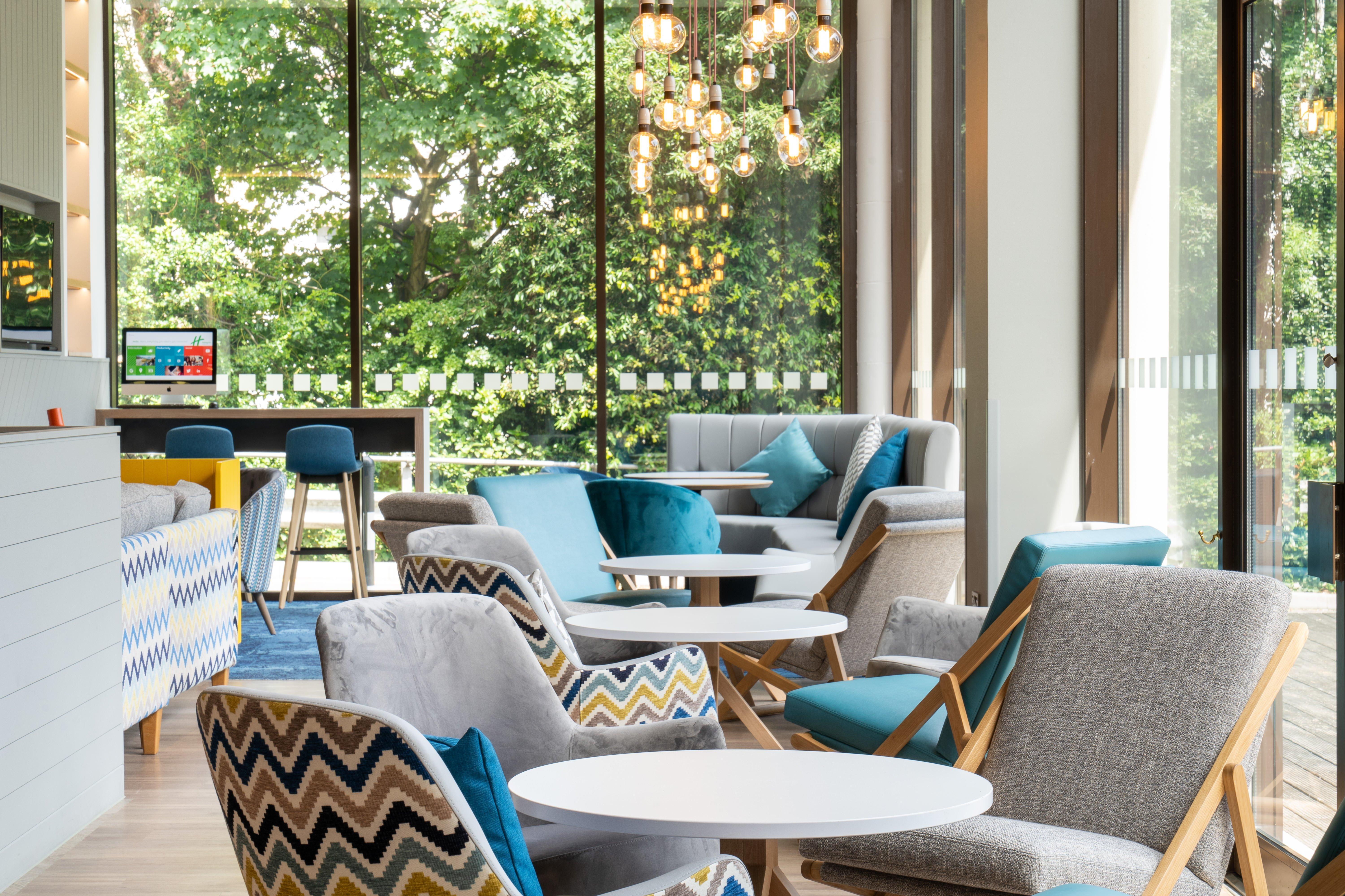 Holiday Inn Bournemouth By Ihg Bagian luar foto